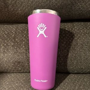 Hydro Flask 32 oz Tumbler Cup Pink Magenta